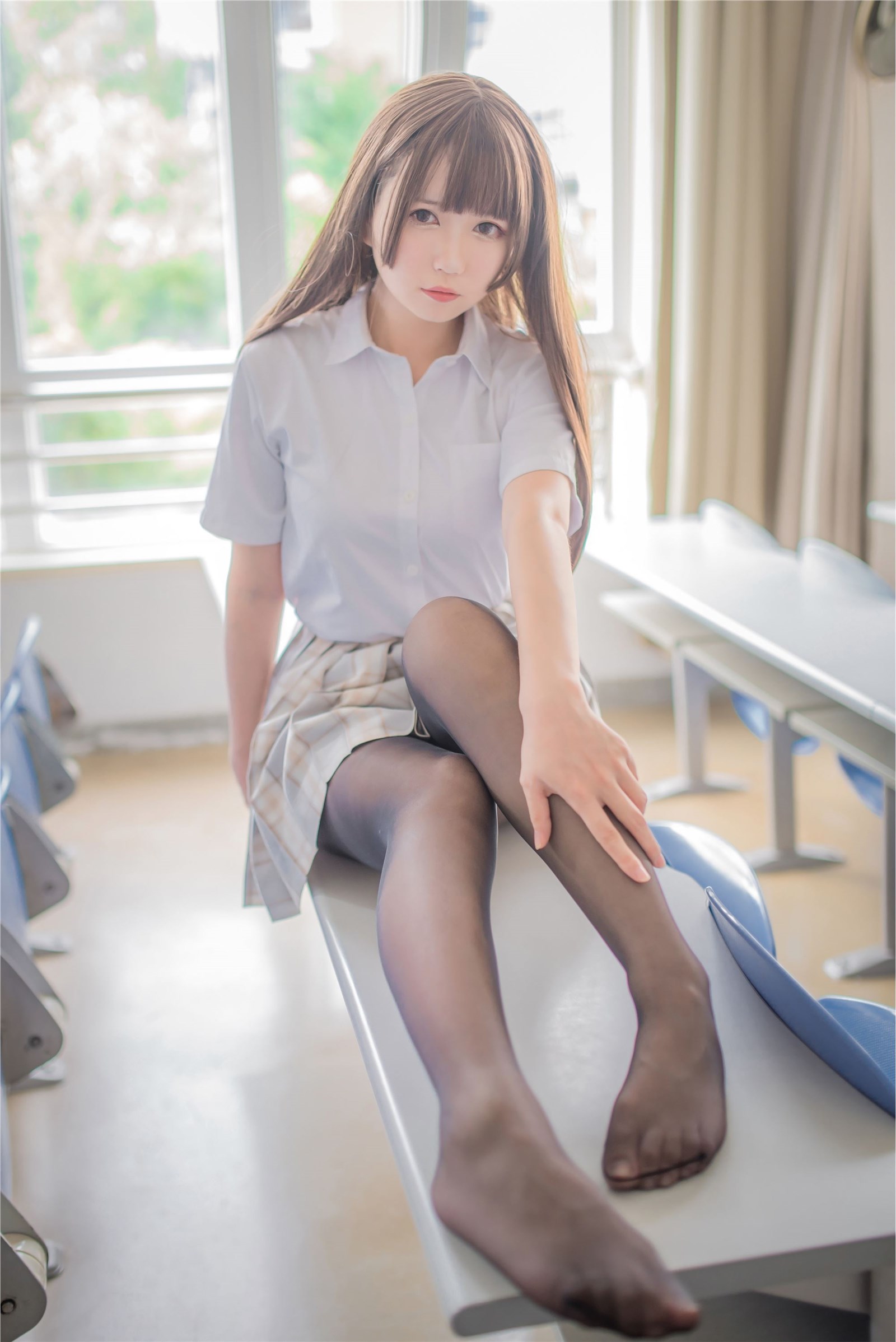 Platinum saki photo - uniform black silk 1(39)